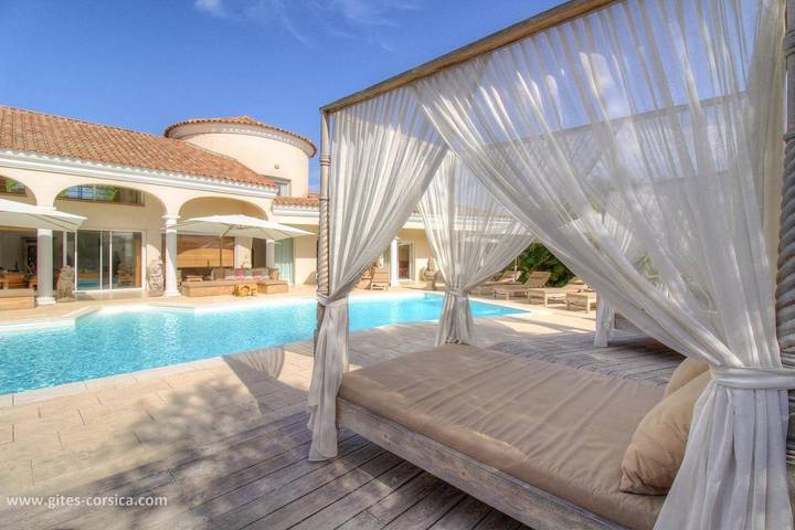 Chambre d’hôte pour 2 personnes, avec Jacuzzi et Terrasse ainsi que Jardin et Piscine à Sarrola-Carcopino - 3