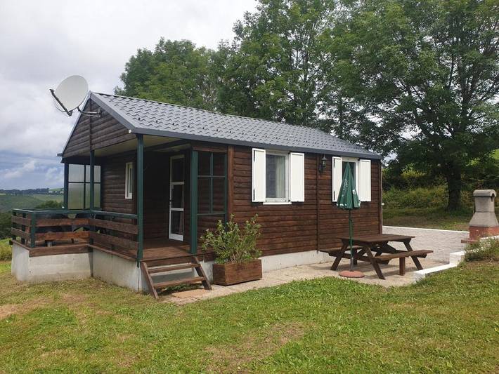 Gîte pour 5 personnes, avec Balcon et Terrasse ainsi que Jardin et Vue à Lacaze