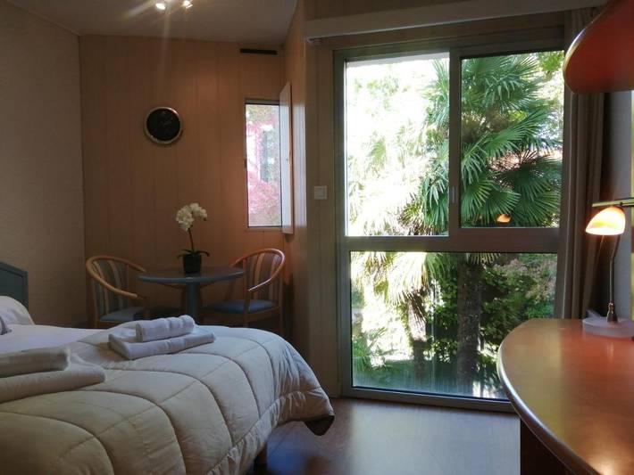 Hôtel pour 2 personnes, animaux acceptés dans Thermes Berot - 2