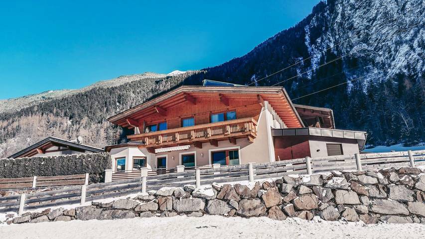 Ferienwohnung für 6 Personen, mit Balkon in Oetz - 2