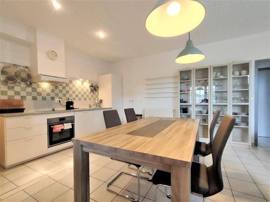 Appartement entier, Two-Bedroom Apartment in Goudargues, Région de Nîmes