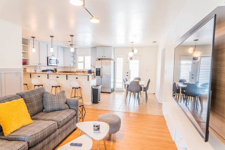 Holiday rental for 6 people, with balcony in Sacramento