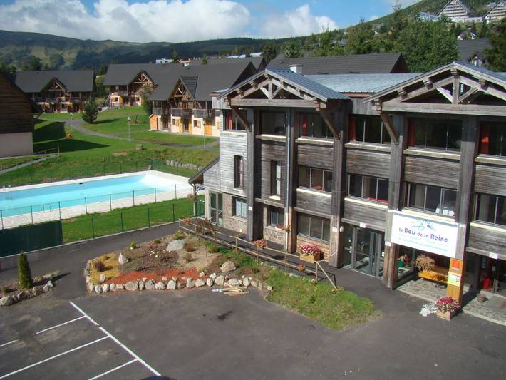 Gîte pour 8 personnes, avec jardin ainsi que sauna et balcon dans Lac Pavin