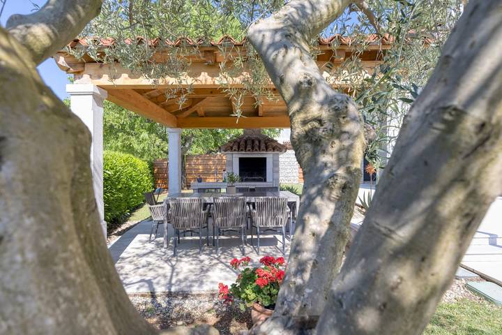 Villa für 8 Personen, mit Pool und Sauna sowie Garten in Porec und Umgebung - 4