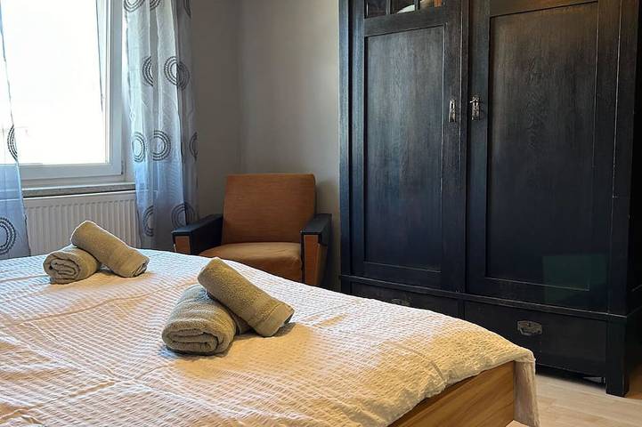 Ferienwohnung für 10 Personen, mit Balkon und Garten, mit Haustier in Traunreut - 4