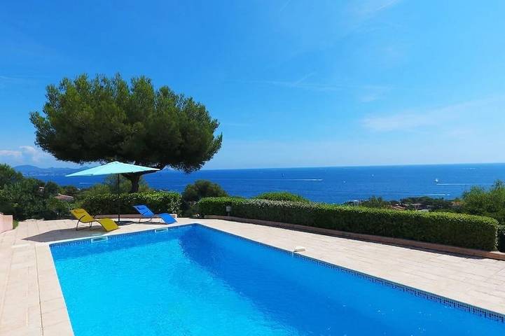 Ferienhaus für 14 Personen, mit Balkon und Garten in Les Issambres