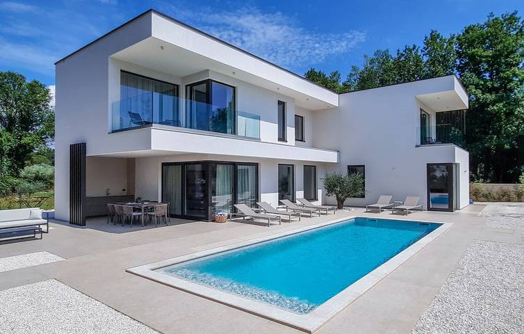 Villa pour 6 personnes, avec jardin et terrasse à Funtana