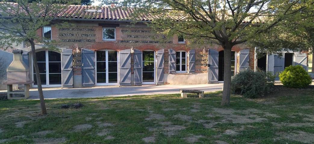 Location de vacances pour 4 personnes, avec Terrasse et Jardin à Noé