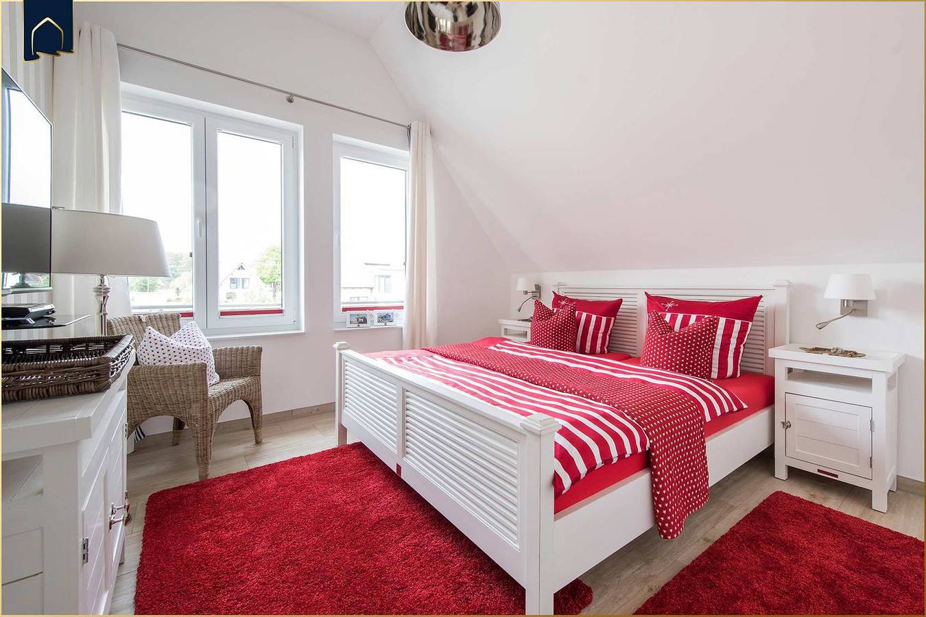 Luxus-Ferienhaus mit Whirlpool, Sauna & Terrasse in Karlshagen in Karlshagen, Usedomer Norden