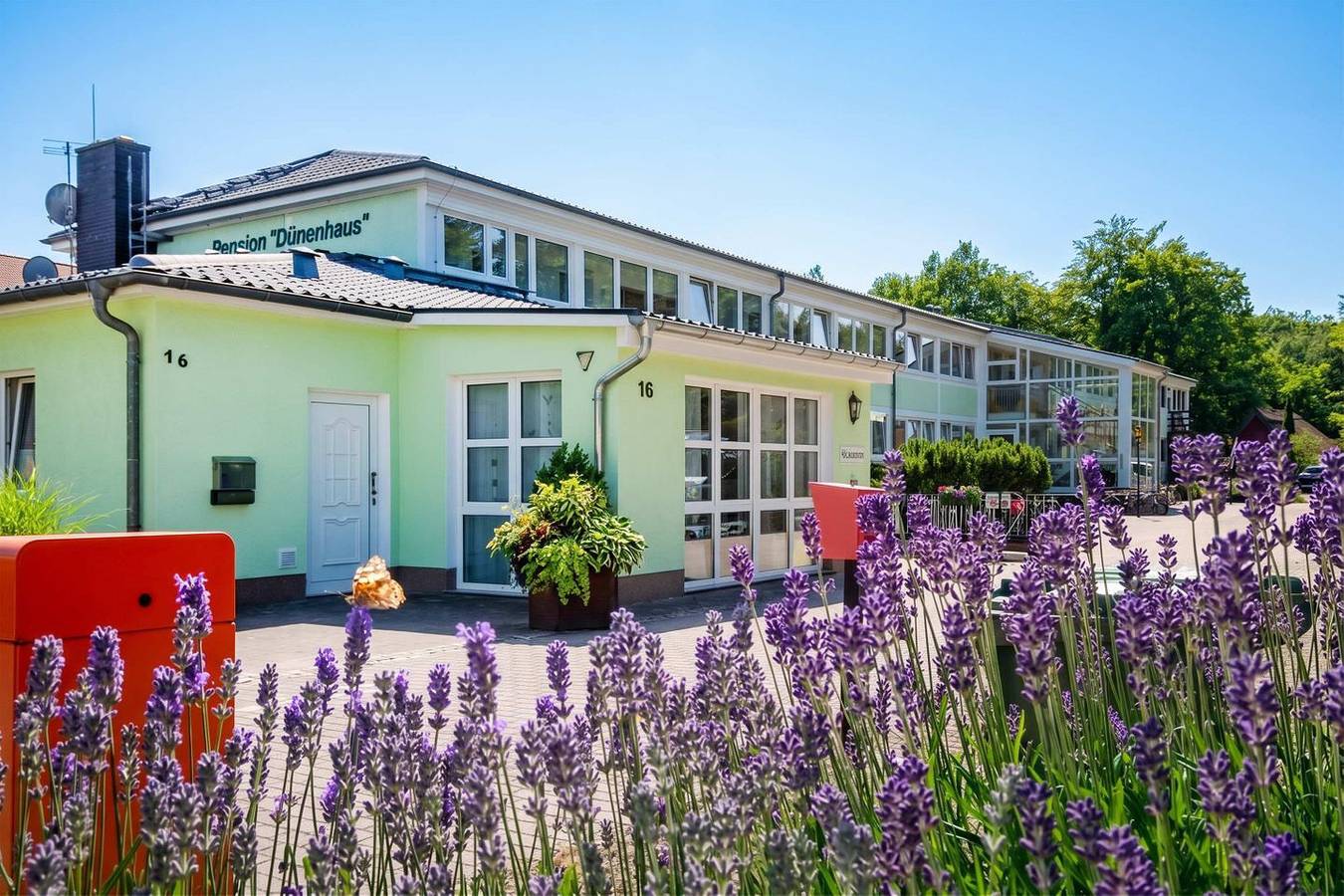 Ganze Wohnung, Gemütliche Ferienwohnung in Zempin mit Balkon – nur 100 m bis zum Strand in Strand Zempin, Zempin