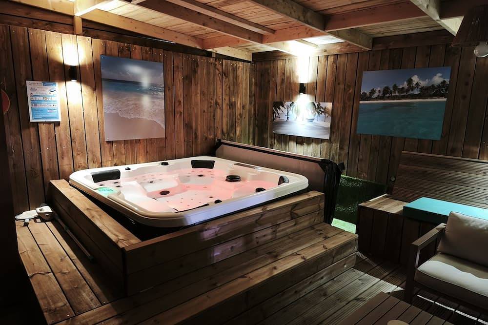 Chalet-Caraibes-Confortable-Baño para personas con movilidad reducida-Sin ven... in Clermont-Créans, Sarthe