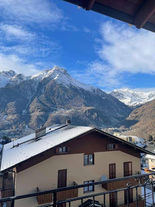 Casa vacanza per 6 persone, con giardino e panorama, con animali domestici - 1