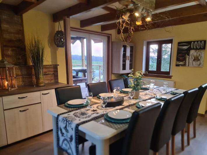 Location de vacances pour 9 personnes, avec balcon et jardin ainsi que vue et vue sur le lac à Doische - 3