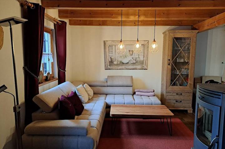 Ferienwohnung für 4 Personen, mit Balkon und Garten sowie Sauna