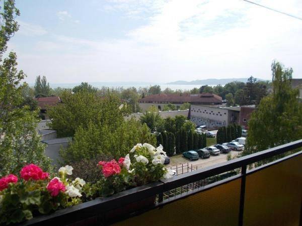 Ferienwohnung für 2 Personen, mit Garten und Seeblick sowie Ausblick - 1