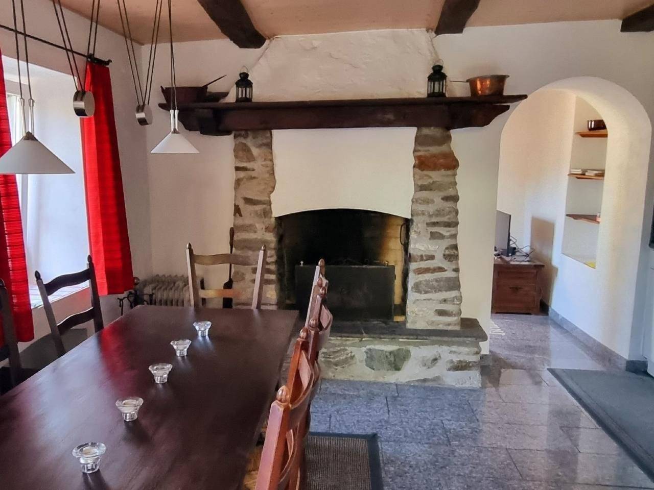 Rustico Casa Weber in Gambarogno, Lago Maggiore (Schweiz)