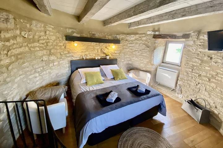 Location de vacances pour 3 personnes, avec jardin à Varaire - 2