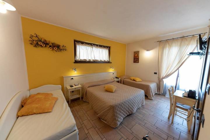 Gîte pour 2 personnes, avec jardin à Villanova Mondovì - 2