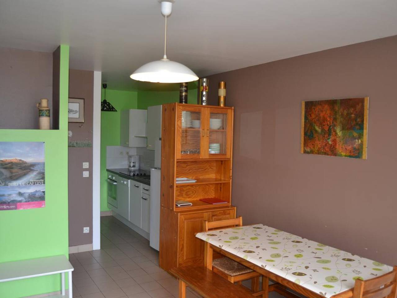 Semi-detached house Gouville for 4 pers. with garden and parking in Gouville-sur-Mer, Coutances