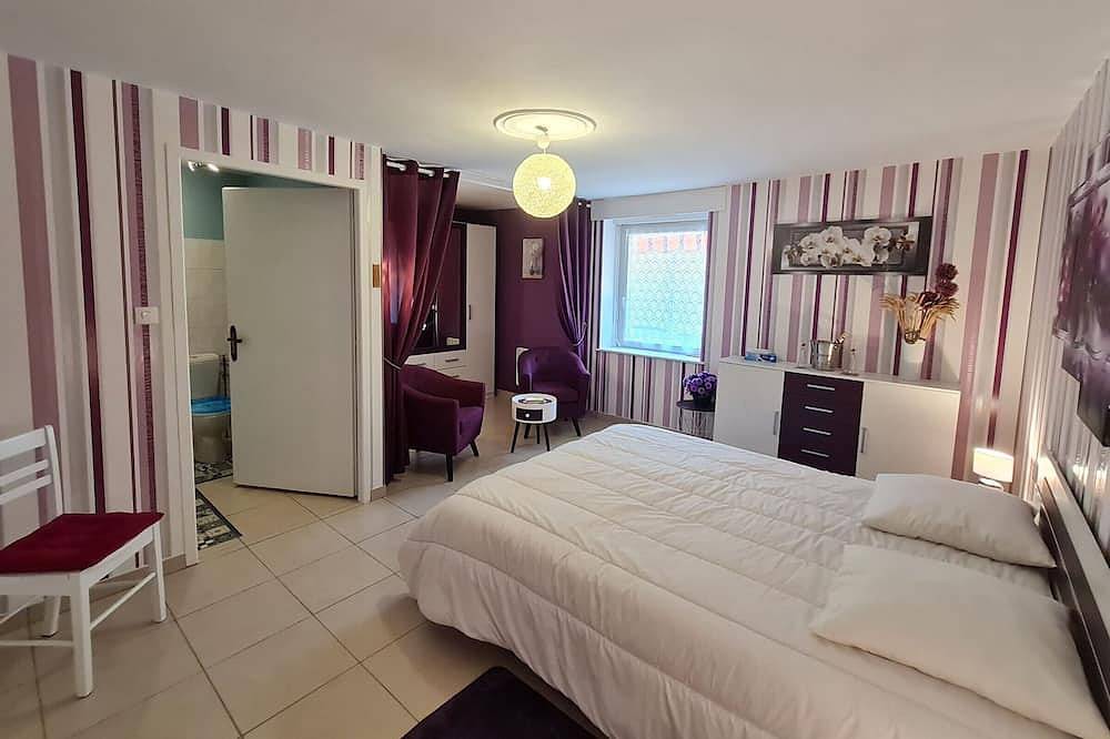 Gemütliches Ferienhaus für 2 Personen mit Ladestation und Parkplatz, nahe Toul und Nancy. in Choloy-Ménillot, Toul