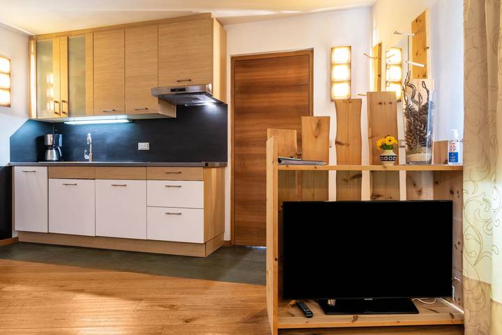 Ganze Wohnung, Apartment 'La Plates - Domesdi' mit Bergblick, Terrasse und Sauna in St. Ulrich in Gröden, Dolomiti Superski
