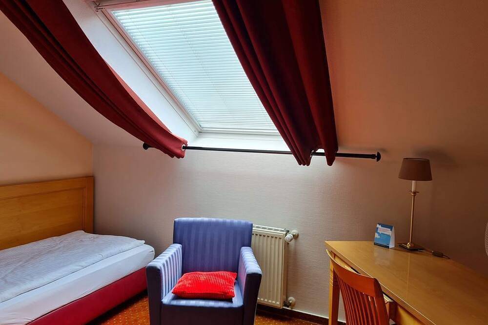 Einzelzimmer - Hotel zur Post Waldbreitbach in Waldbreitbach, Rheinland-Pfalz