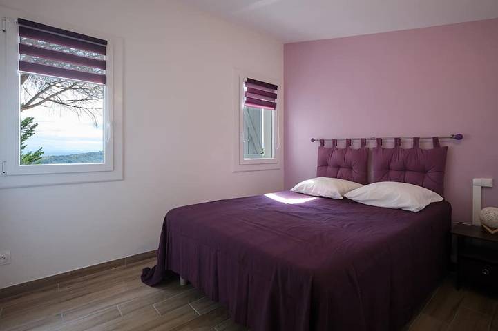 Location de vacances pour 12 personnes, avec Jacuzzi ainsi que Terrasse et Jardin à Siran - 4