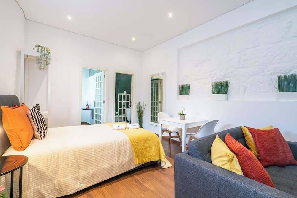 Ganze Wohnung, Cosy Modern Apartment by Host Wise in Santo Ildefonso, Porto