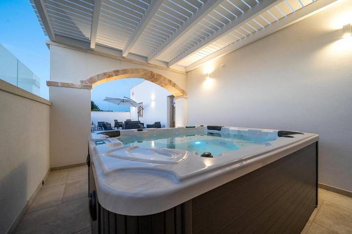 B&b per 2 persone, con giardino e piscina nonché idromassaggio in Alliste