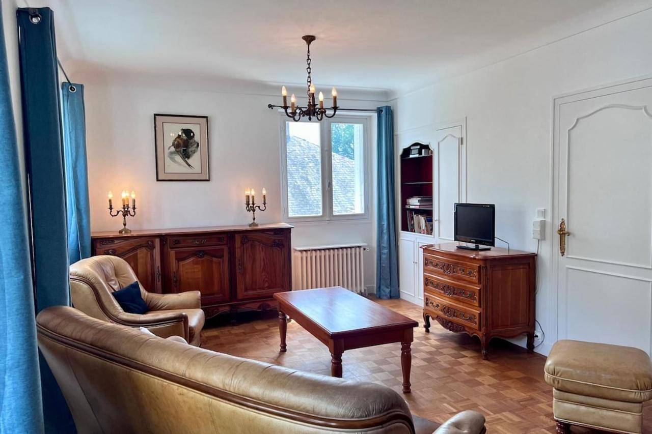Four-Bedroom House in Brive-la-Gaillarde, Région de Brive-la-Gaillarde