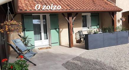 Gîte pour 2 personnes, avec jardin à Lembras