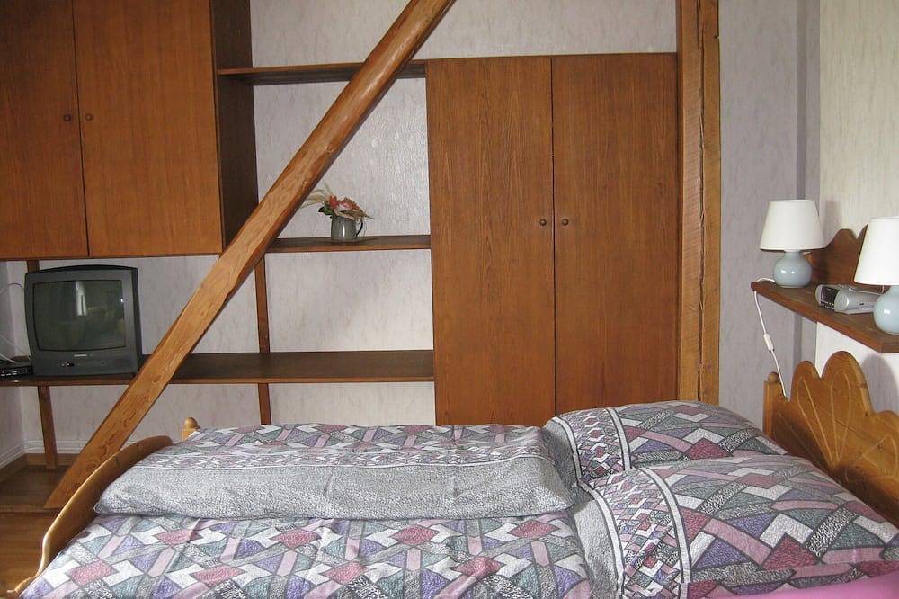 Ganze Wohnung, Auf den Spuren von Theodor Storm. Ruhige, ländliche Idylle - zurück zur Natur. in Schwabstedt, Eider-Treene-Sorge