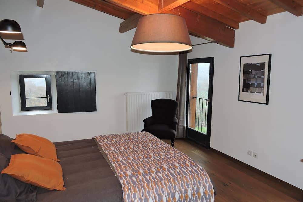 Maison de caractère en Aveyron  classée 4 étoiles in Lugan, Aveyron