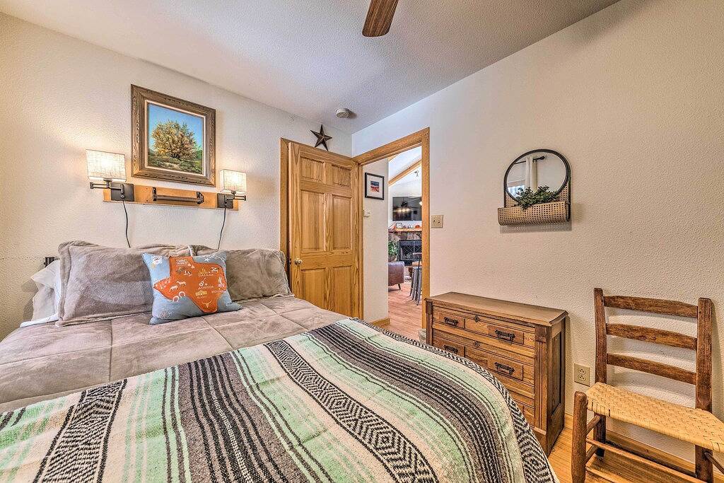 \"Copper Top\" Charmante 2Br Cloudcroft Hütte! in Cloudcroft, Otero County