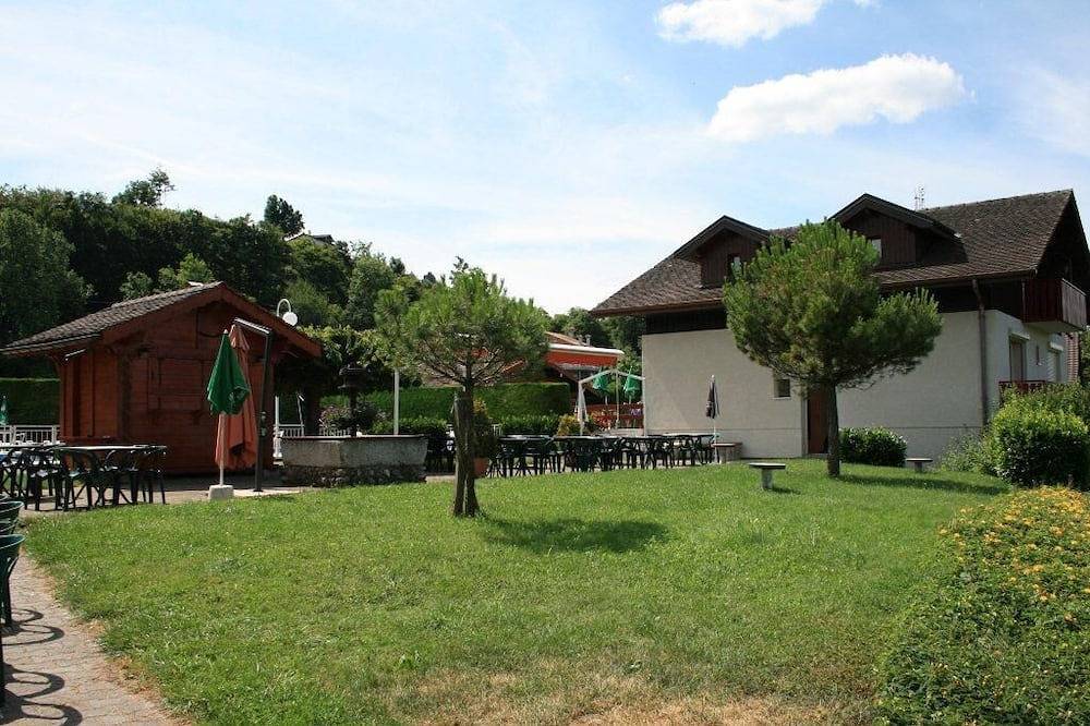 Entire apartment, Apartment/ flat - 2 rooms - 4/7 persons in Armoy, Thonon-les-Bains region