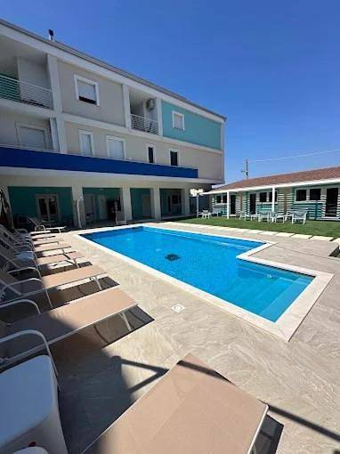 Appartamento per 2 persone, con Terrazza e Giardino nonché Piscina a Cirò Marina