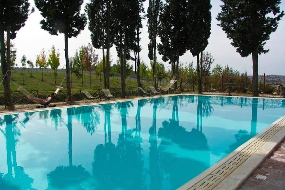 Podere Rapolano - Tuscan villa with private pool in Asciano, Siena Provinz