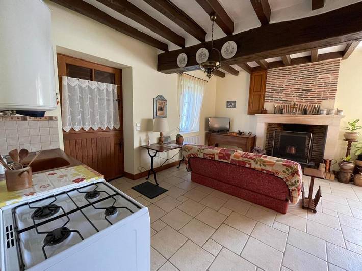 Location de vacances pour 9 personnes, avec jardin et vue, animaux acceptés à Veuil - 2