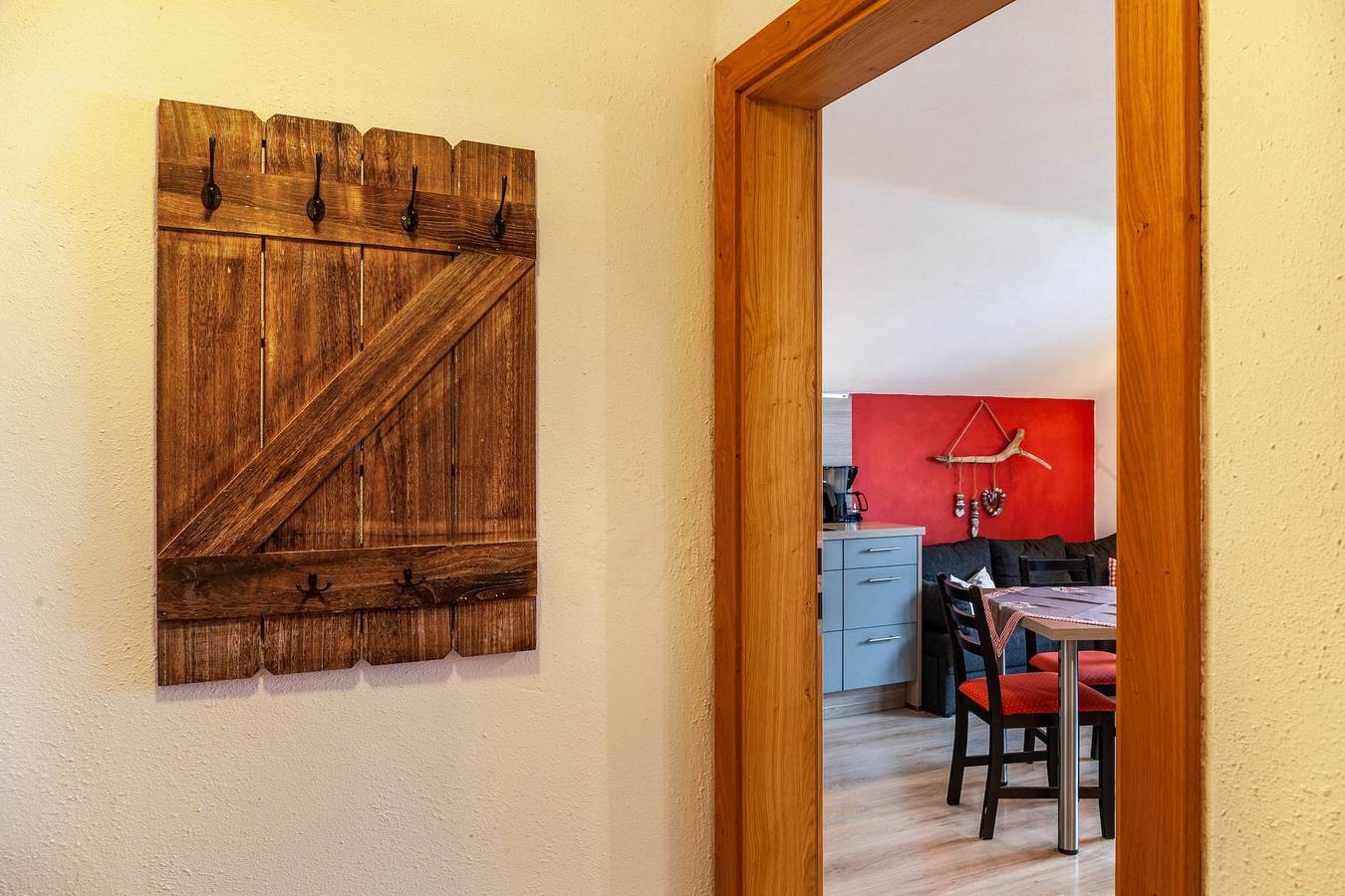 Vakantiewoning 'Barbara Jais' met bergzicht, balkon en wifi, foto 7