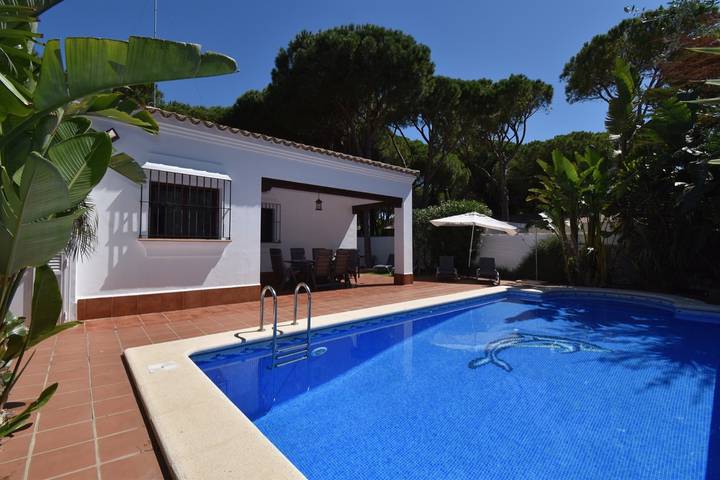 Villa pour 6 personnes, avec piscine et jardin, adapté aux familles à Chiclana de la Frontera - 2