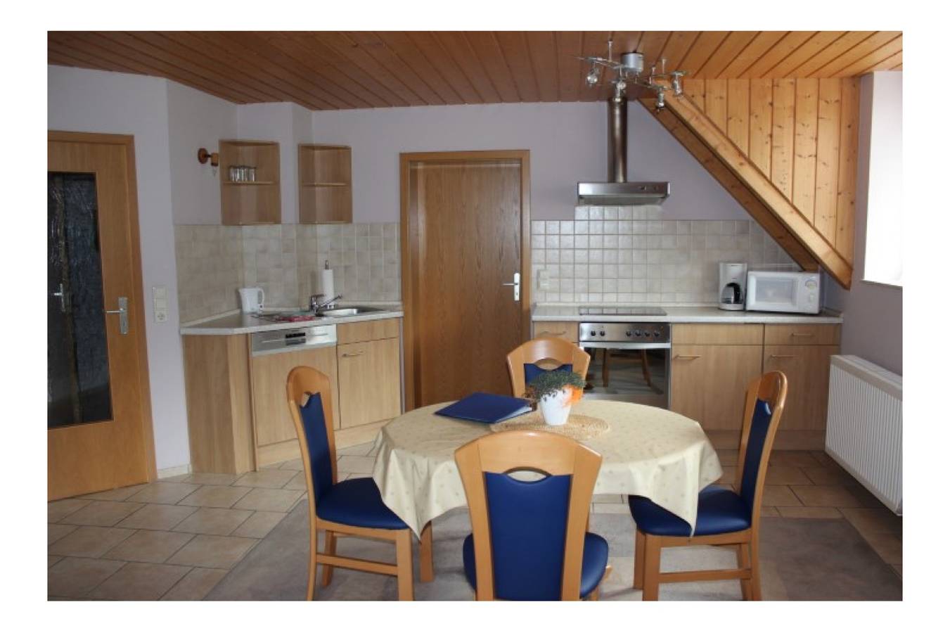 Ganze Wohnung, Ferienwohnung '1' mit Gemeinschaftspool, privater Terrasse und Wlan in Hausach, Kinzigtal