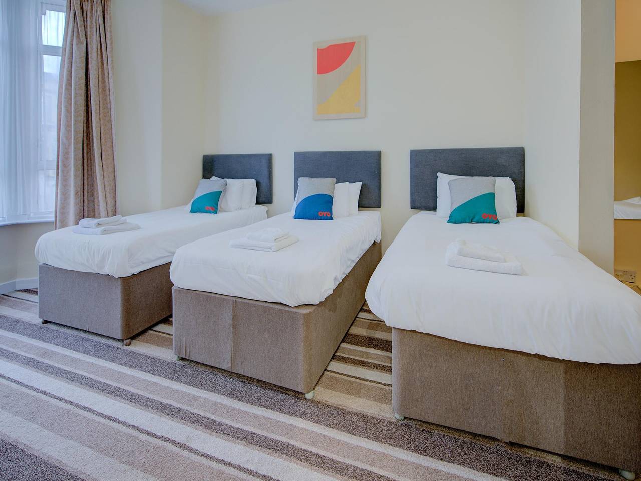 Superior Triple Room in Cardiff, Cardiff region