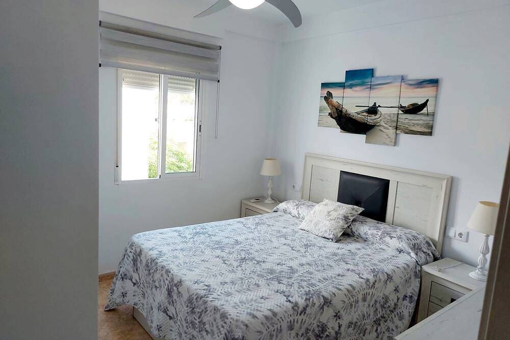 Apartamento entero, Apartamento 'Cisne del Mar' con Terraza Privada, Wi-Fi y Aire Acondicionado in Punta Umbría, Costa de la Luz