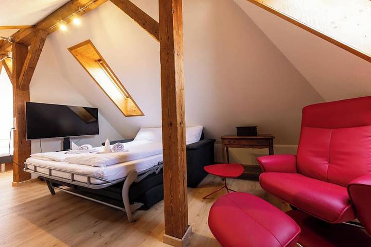 Ganze Wohnung, Spatzennest Appartement/Fewo Studio in Spiez, Thunersee