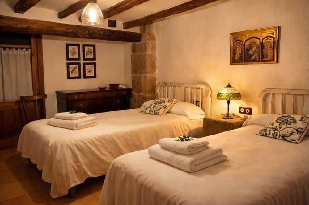 Ca l'Era Rural House in Horta de Sant Joan, Terra Alta