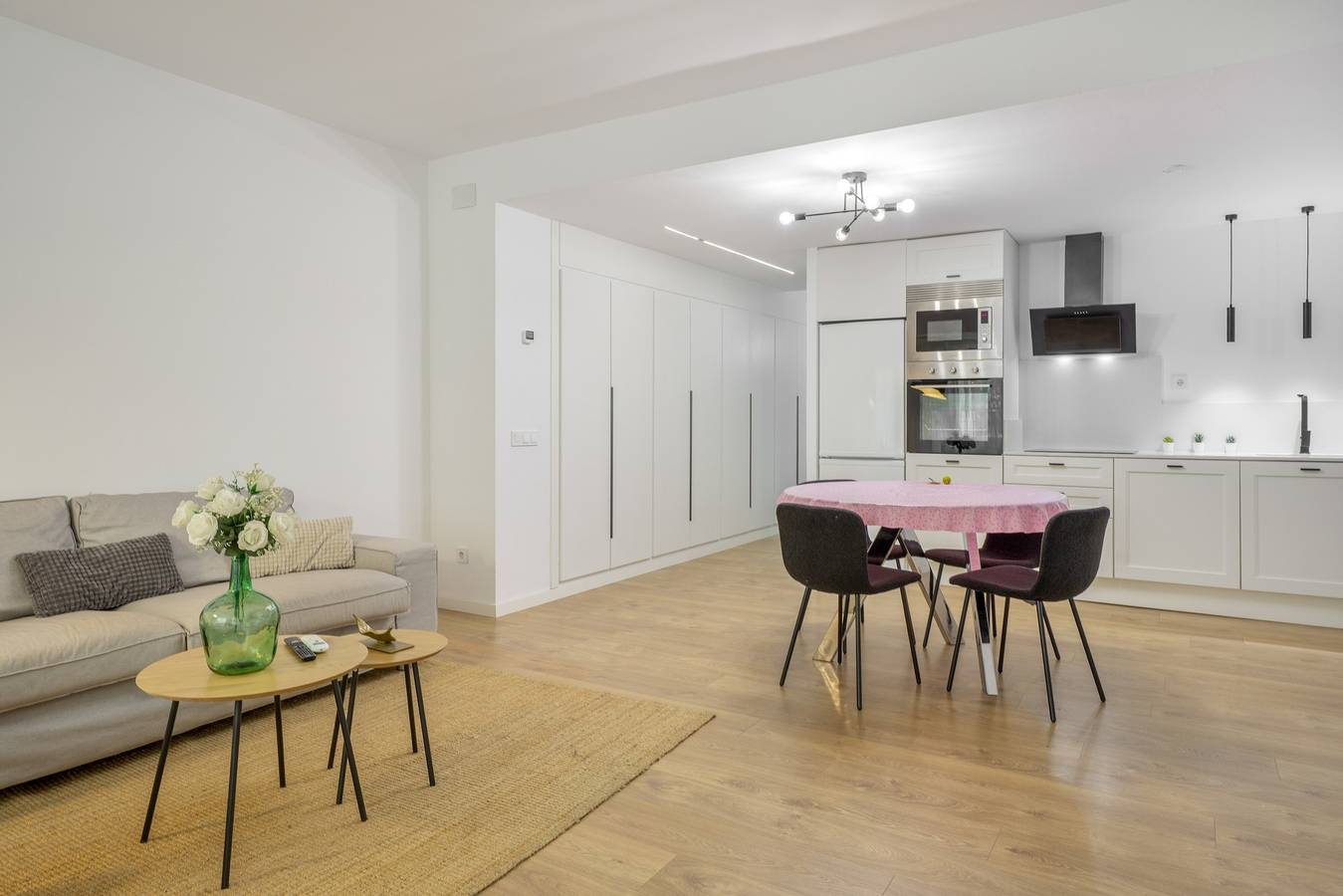 Apartamento entero, Apartamento 'My Holidays Home' con balcón, Wi-Fi y aire acondicionado in Palamós, Costa Brava