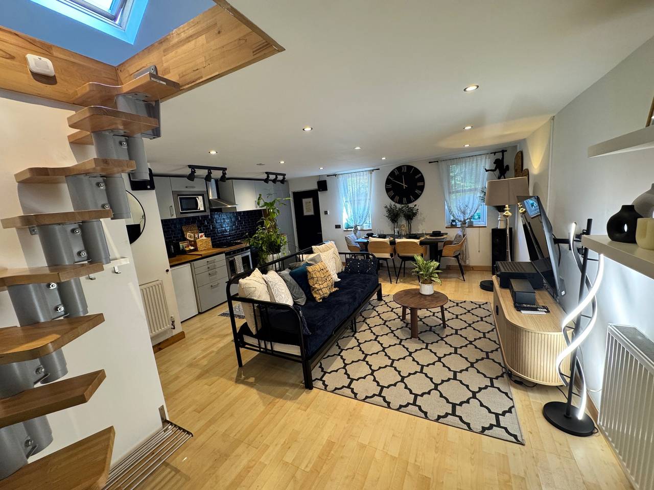Coventry Cozy Cottage in Coventry, Birmingham und Umgebung