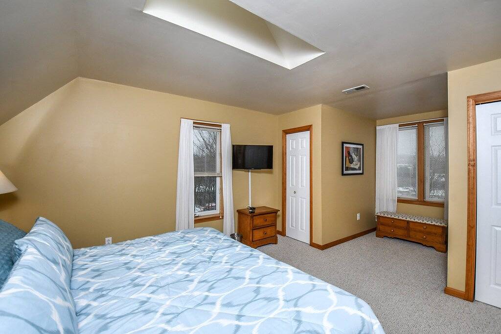 Amazing Lakefront Home zu Fuß zu Skipisten! in McHenry, Deep Creek Lake