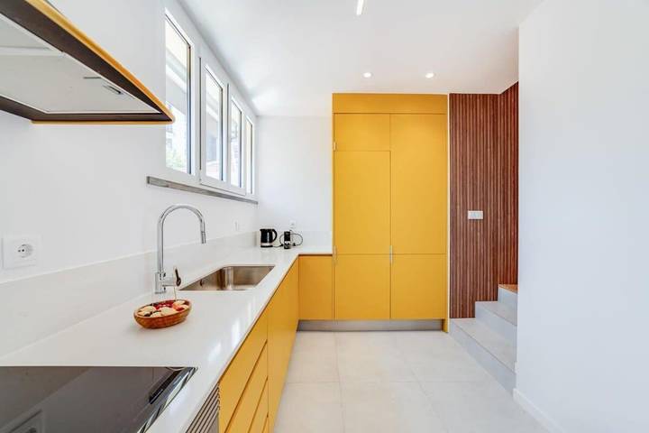 Casa rural para 8 personas, con terraza en Estoril - 2