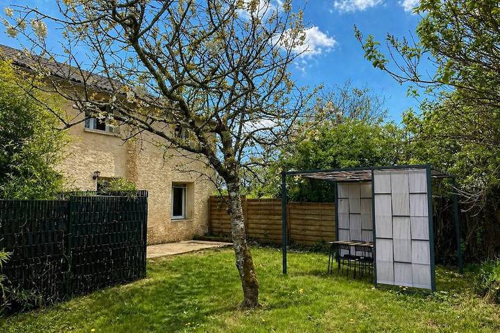 Location de vacances pour 4 personnes, avec jardin, animaux acceptés à Iteuil